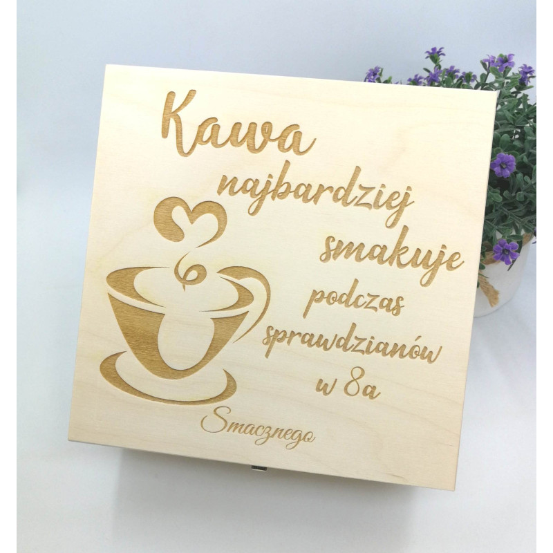 Pudełko "Kawa najbardziej smakuje..."