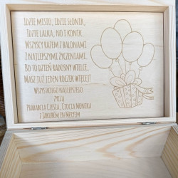 Pudełko na 1 urodziny "Zachowaj szczęśliwe wspomnienia" miś